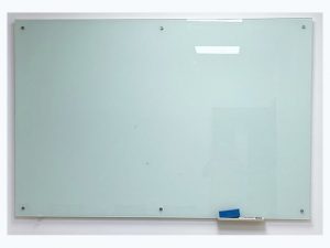 Bảng kính thường an toàn viết thường BK0912AT treo tường